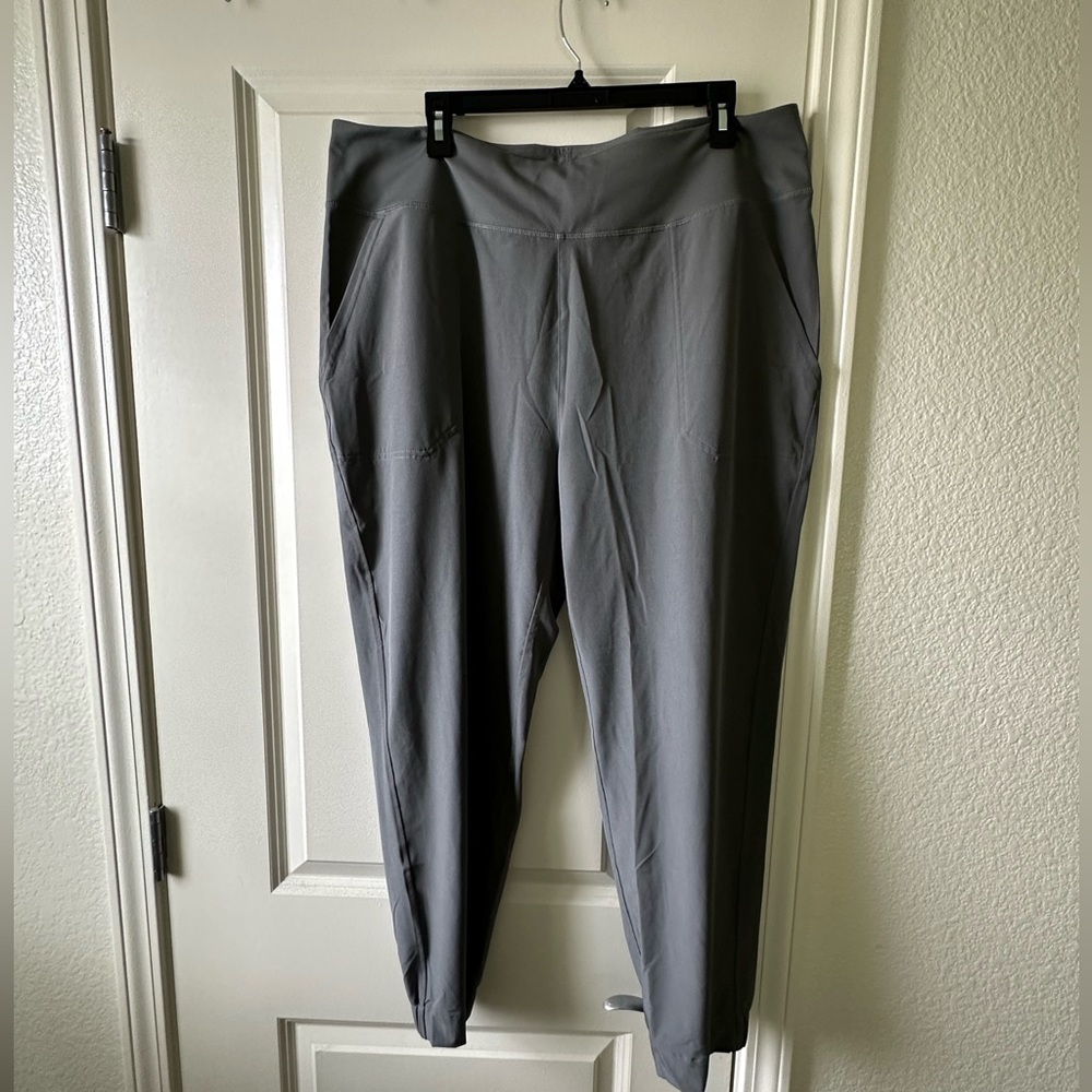 Patagonia- Happy Hike Studio Pants-XL